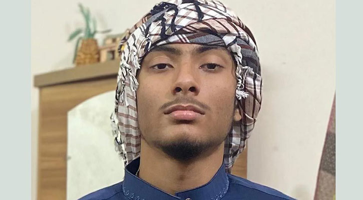 বাবার লাশ দাফন করে ছেলের লাশ নিয়ে ঢাকা ফিরলেন ব্যাংক কর্মকর্তা