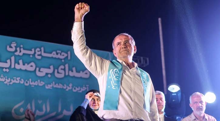 জাতির উদ্দেশে যা বললেন ইরানের প্রেসিডেন্ট