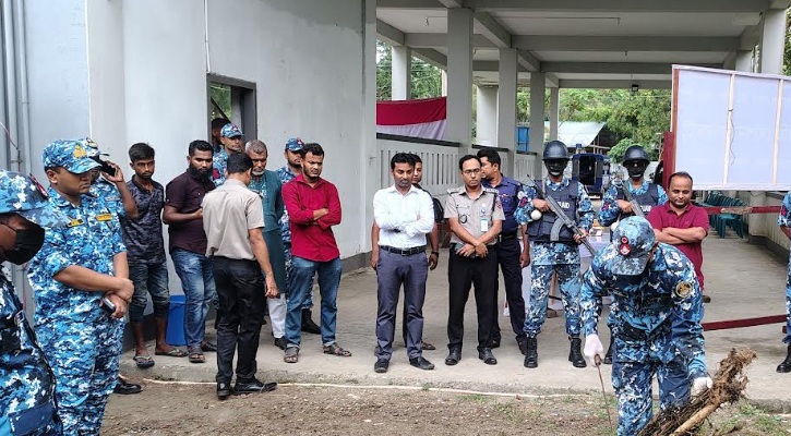 পাথরঘাটায় যৌথ অভিযানে জব্দকৃত মাদক ধ্বংস