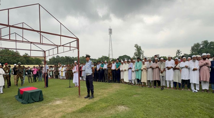 রাজশাহীতে চিরনিদ্রায় শায়িত নিহত পাইলট তৌকির