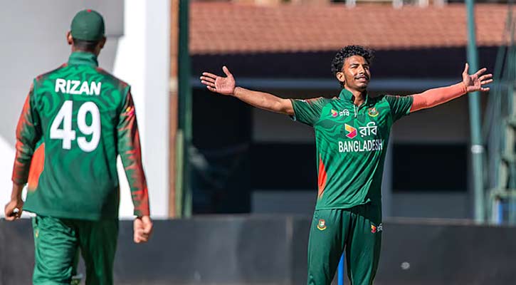 ইকবাল-সানজিদদের বোলিং-নৈপুণ্যে বাংলাদেশের তৃতীয় জয়