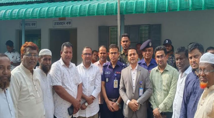 রূপগঞ্জে ইউনিয়ন পরিষদ ভবন, সড়ক ও বৃক্ষরোপণ কর্মসূচির উদ্বোধন