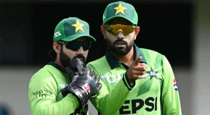 ‘বাবর-রিজওয়ানকে দিয়ে শুধু বিজ্ঞাপন করানো হোক’