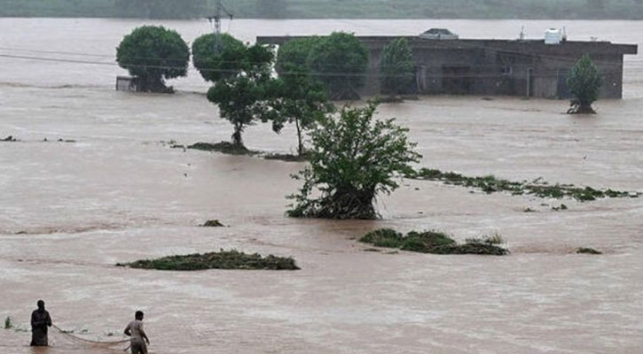পাকিস্তানে আকস্মিক বন্যা ও ভূমিধসে ২৫ জনের মৃত্যু