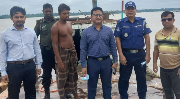 বিএনপি নেতার নেতৃত্বে বালু উত্তোলনের দায়ে ৭ জনকে আটক করে জরিমানা 