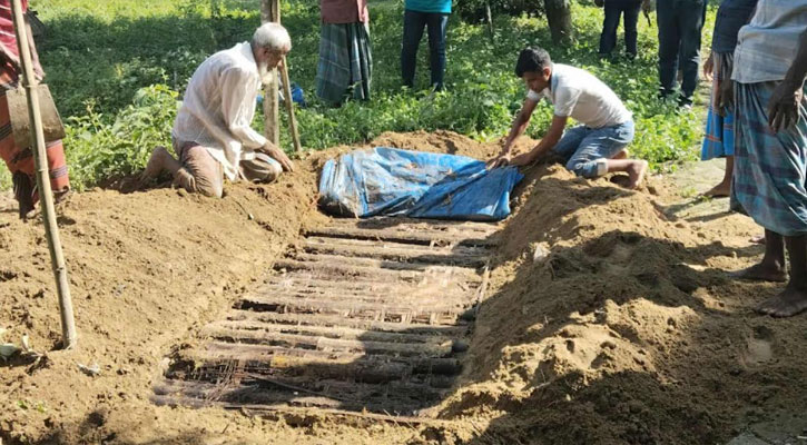 মায়ের অভিযোগে ১ বছর পর সন্তানের লাশ কবর থেকে উত্তোলন