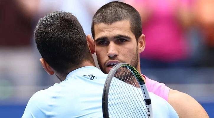 জোকোভিচকে হারিয়ে ফাইনালে সিনারের সামনে আলকারাজ