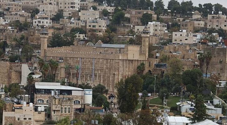 ইব্রাহিমি মসজিদ বন্ধ করে দিলো ইসরায়েল, ফিলিস্তিনিদের ওপর কারফিউ