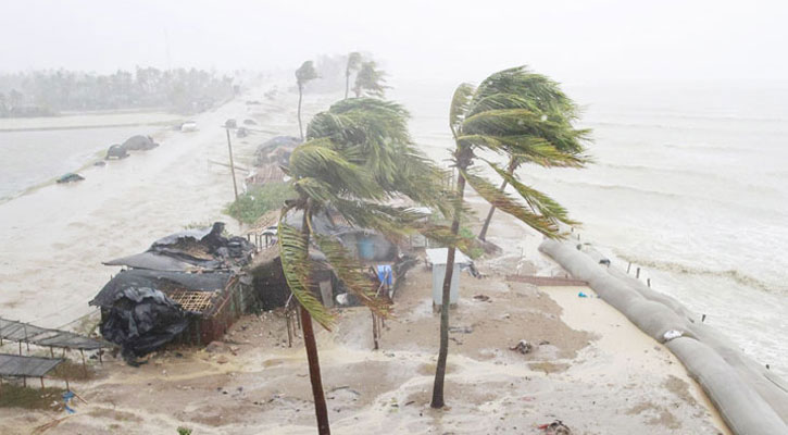 সাগরে তৈরি হচ্ছে গভীর নিম্নচাপ, ধেয়ে আসছে ঘূর্ণিঝড়