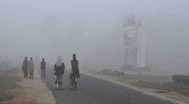 কনকনে শীতে কাঁপছে তেঁতুলিয়া, শৈত্যপ্রবাহের আভাস