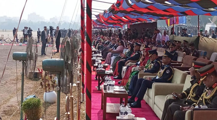 বিজয় দিবসের অনুষ্ঠানে প্রধান উপদেষ্টা