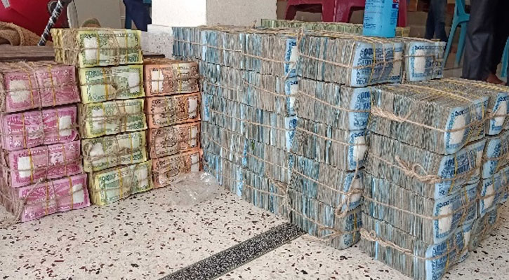 পাগলা মসজিদে ৩ ঘণ্টায় গণনা হলো যত টাকা