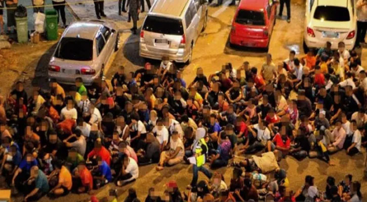 মালয়েশিয়ায় ৫৬ বাংলাদেশিসহ ২১৮ অবৈধ অভিবাসী আটক