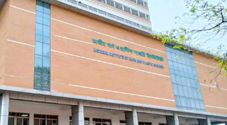 কুমিল্লায় গ্যাস সিলিন্ডার বিস্ফোরণে শিশুসহ দগ্ধ ৪