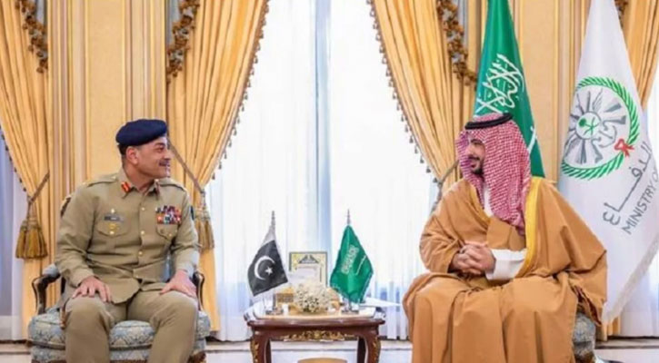 সৌদি প্রতিরক্ষামন্ত্রী ও পাকিস্তান সেনাপ্রধানের জরুরি বৈঠক