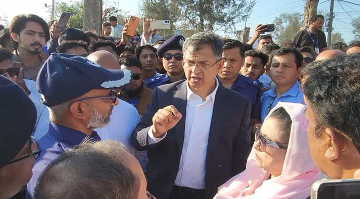 সৈকতের বালিয়াড়িতে কোনো স্থাপনা থাকবে না: স্বরাষ্ট্রমন্ত্রী