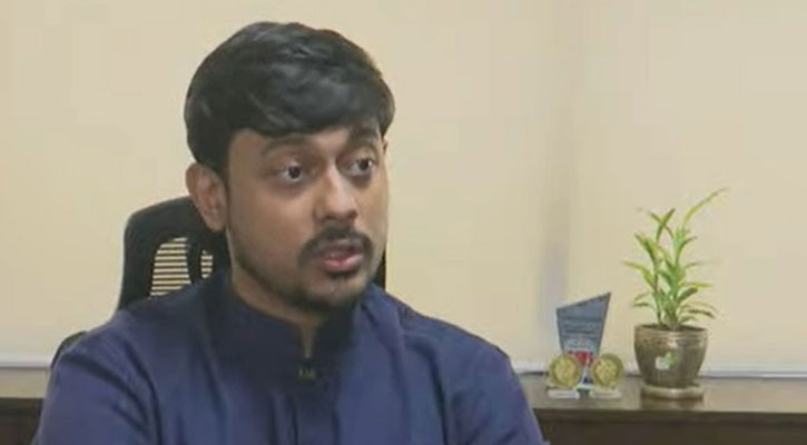 ৪ ঘণ্টা লাইনে দাঁড়িয়েও তেল পেলাম না : নাসীরুদ্দীন পাটওয়ারী