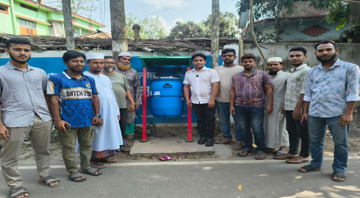 বানারীপাড়ায় ব্যতিক্রমী উদ্যোগ: স্থায়ী ডাস্টবিন স্থাপন করে পরিচ্ছন্নতায় নতুন দৃষ্টান্ত