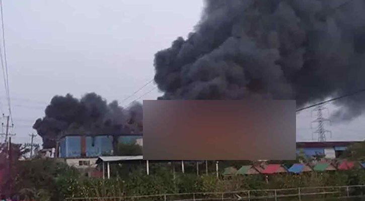 কেরানীগঞ্জের গ্যাসলাইট কারখানায় আগুনে নিহত ৫