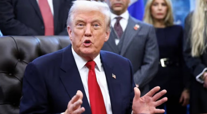 ইরানকে অস্ত্র দিলেই ৫০ শতাংশ শুল্ক, ট্রাম্পের নতুন হুঙ্কার