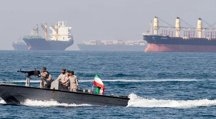 যুক্তরাষ্ট্র অবরোধ না তোলা পর্যন্ত হরমুজ বন্ধ থাকবে: আইআরজিসি