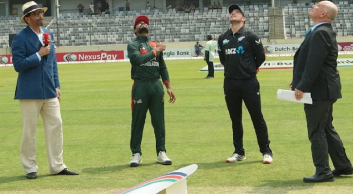 একাদশে দুই পরিবর্তন নিয়ে ব্যাটিংয়ে বাংলাদেশ