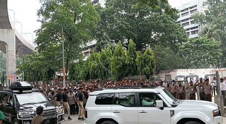বিএনপিসহ চার সংগঠনের নেতাকর্মীদের সঙ্গে মতবিনিময়ে প্রধানমন্ত্রী
