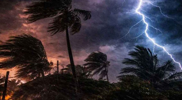 ৭ জেলায় বজ্রপাতের আশঙ্কা, সতর্ক থাকার পরামর্শ