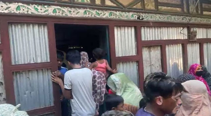 কুমিল্লায় মা ও শিশু ভাতিজিতে কুপিয়ে হত্যা, যুবক আটক