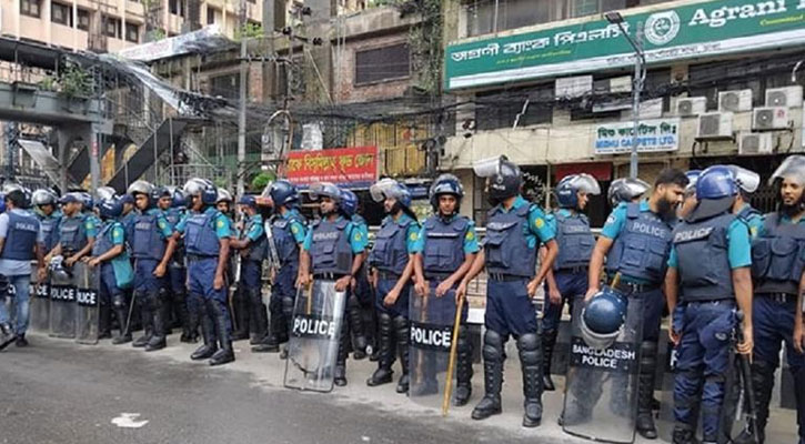 বাধ্যতামূলক অবসরে পুলিশের উর্ধ্বতন ১৪৭ কর্মকর্তা