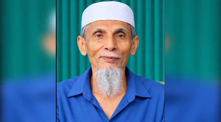 ১৭ ঘণ্টা পর গভীর রাতে পরিবারের সদস্যদের খোড়া কবরে মানিক পশারীকে দাফন
