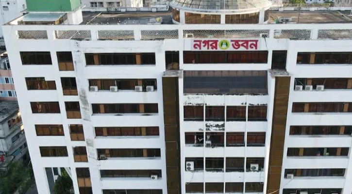 ঈদের আগে ১২০ কর্মচারি ছাঁটাই করল রাসিক, অমানবিক মন্তব্য সুজনের