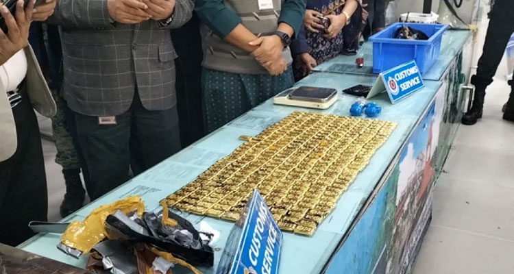 বিমানের সিটের নিচে মিলল ৩৪ কেজি স্বর্ণ