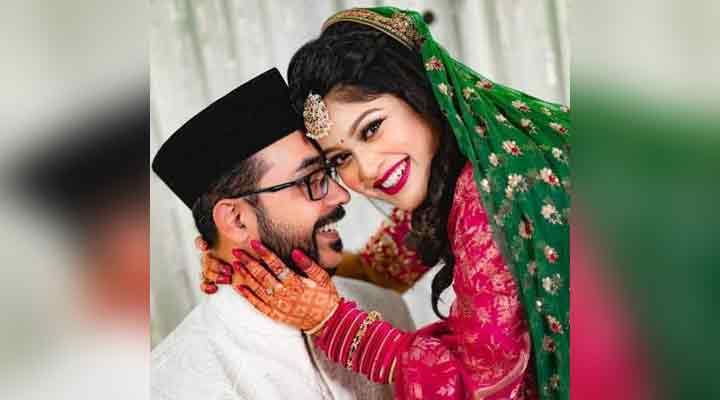 ‘খন্দকার মোশতাক মার্কা কালো টুপির মধ্যেই ঘাপলা’