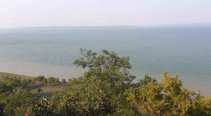 টেকনাফ সীমান্তে আবারও গুলির শব্দ, আতঙ্কে স্থানীয়রা