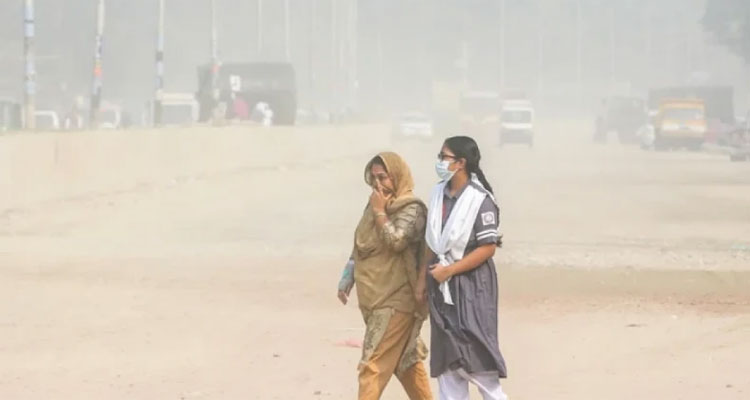 রাজধানীতে বাইরে বের হলেই মাস্ক পরার পরামর্শ