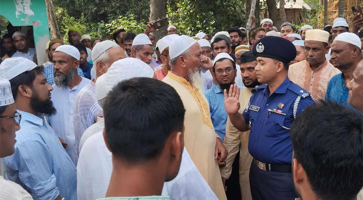 মুক্তিযোদ্ধাকে গার্ড অব অনার দিতে দেরি; ক্ষুব্ধ মুসল্লী ও মুক্তিযোদ্ধারা