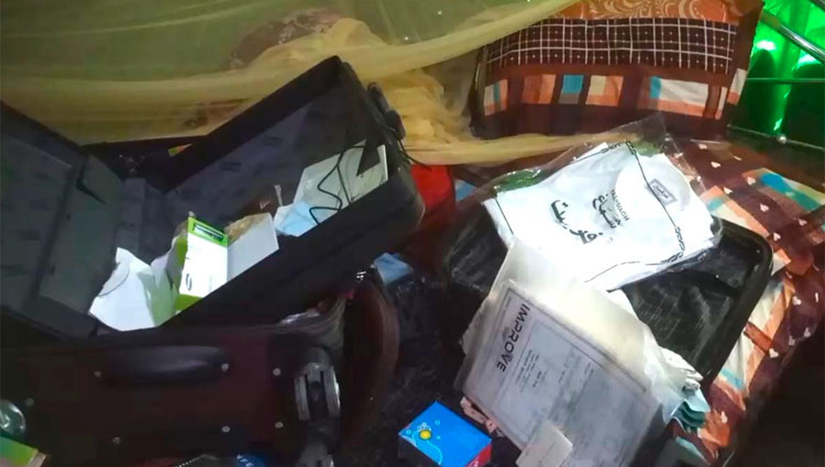 সাভারে ফিল্মি কায়দায় ডাকাতি, ডাকাত দলে বোরকা পড়া নারী