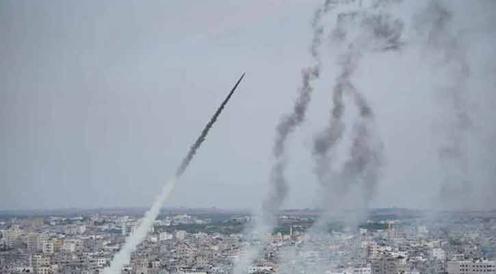 এবার ইসরায়েলে হিজবুল্লাহর হামলা, আহত ১৮