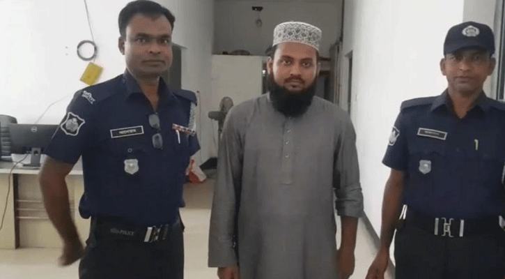 খালেদা জিয়াকে কুরুচিপূর্ণ মন্তব্যের অভিযোগে ইমাম গ্রেপ্তার