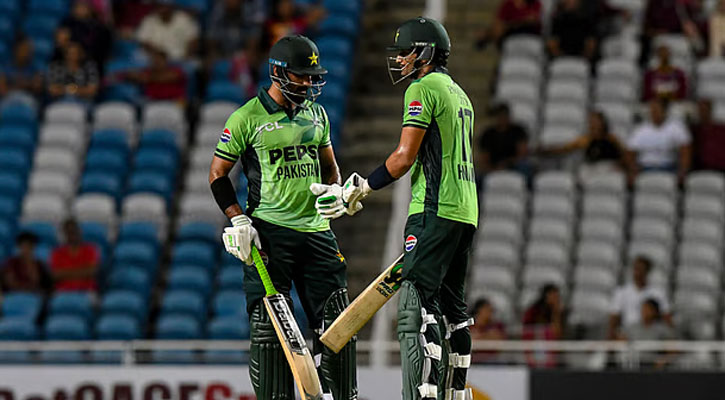 অভিষেকেই পাকিস্তানকে জেতালেন নাওয়াজ