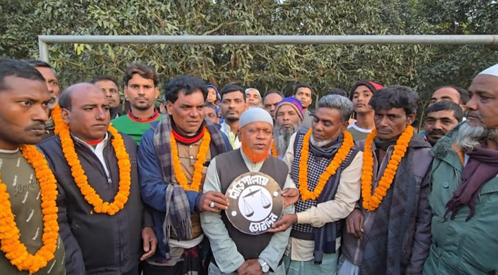 চাঁপাইনবাবগঞ্জে জামায়াতে যোগ দিলেন বিএনপির ৩৩ নেতাকর্মী