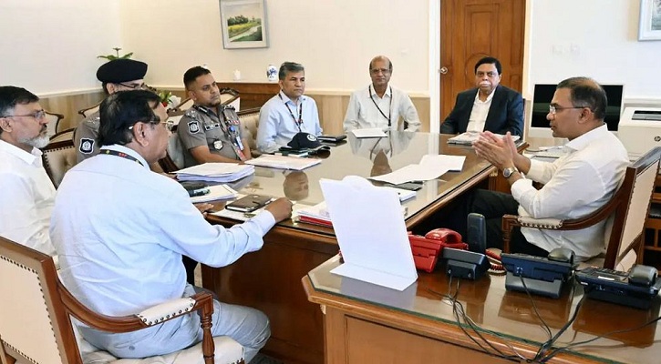  হকারদের দ্রুত পুনর্বাসনের নির্দেশ দিয়েছেন প্রধানমন্ত্রী 