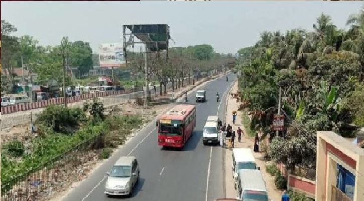 ঈদের দ্বিতীয় দিন যান চলাচল বেড়েছে, নেই চিরচেনা যানজট