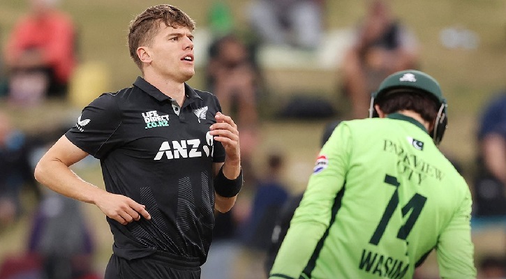 বিধ্বস্ত পাকিস্তান, এক ম্যাচ হাতে রেখে সিরিজ জয় নিউজিল্যান্ডের