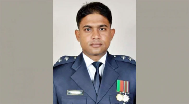 বিচার চেয়ে আদালতে কাঁদলেন পুলিশ কর্মকর্তার বাবা