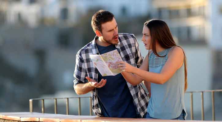 প্রেমিকা অন্য কাউকে ভালোবাসে বুঝবেন কীভাবে?