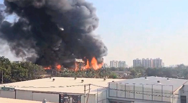 ভারতের গুজরাটে গেমিং জোনে ভয়াবহ আগুন, নিহত ২৭