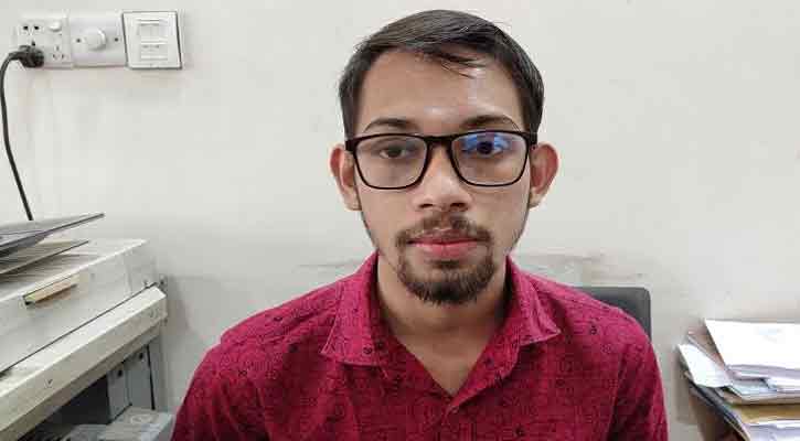 দৃষ্টি প্রতিবন্ধী হয়েও দীপ্তর স্বপ্ন শিল্পপতি হওয়ার