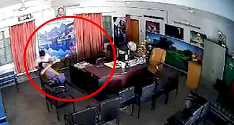 আপত্তিকর ভিডিও ফাঁস, প্রধান শিক্ষক ও সহকারী শিক্ষিকা বরখাস্ত